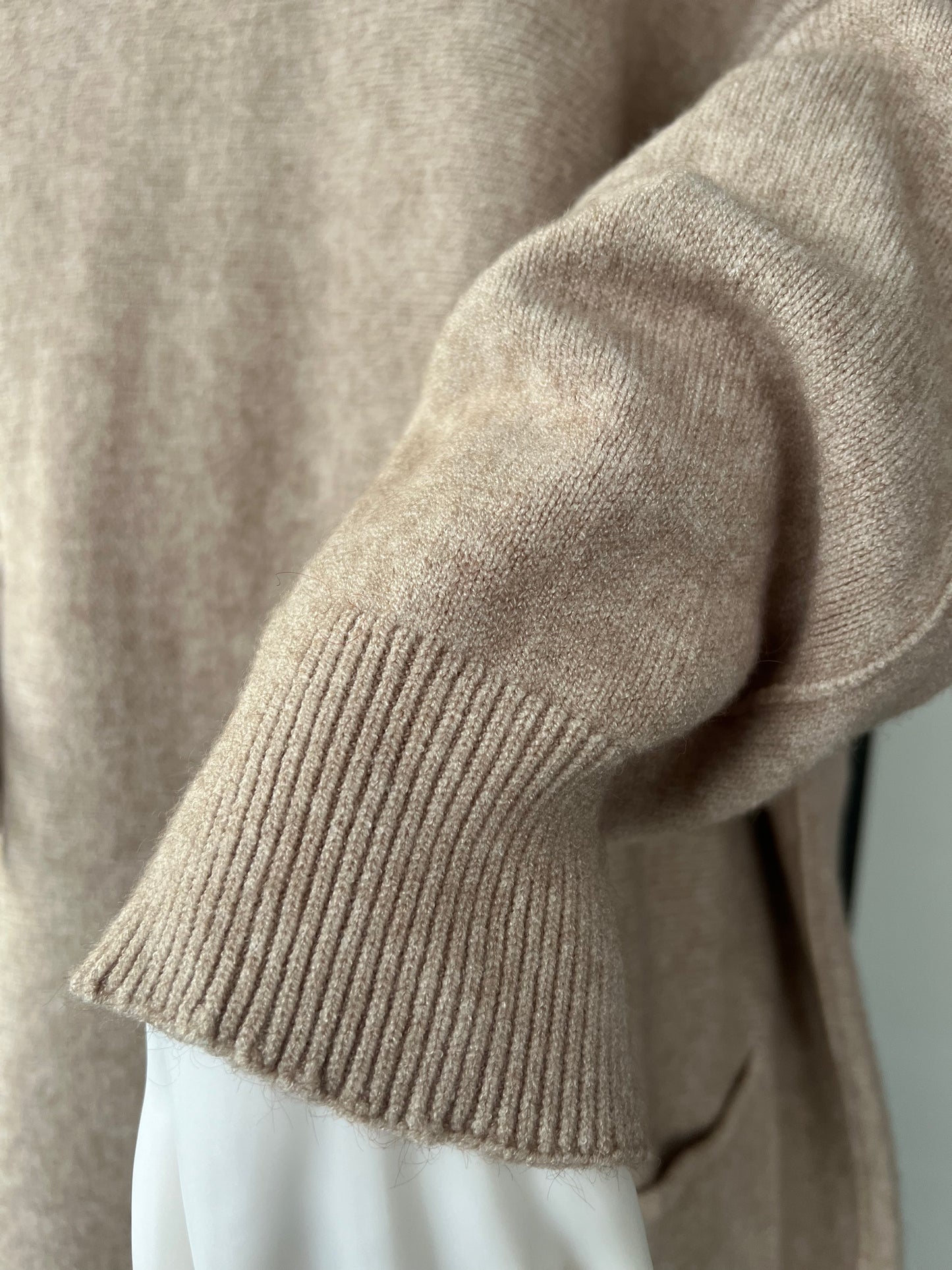 Oversized Fine Knit Jumper Relaxed Fit Beige Plus size Sweater with Pockets