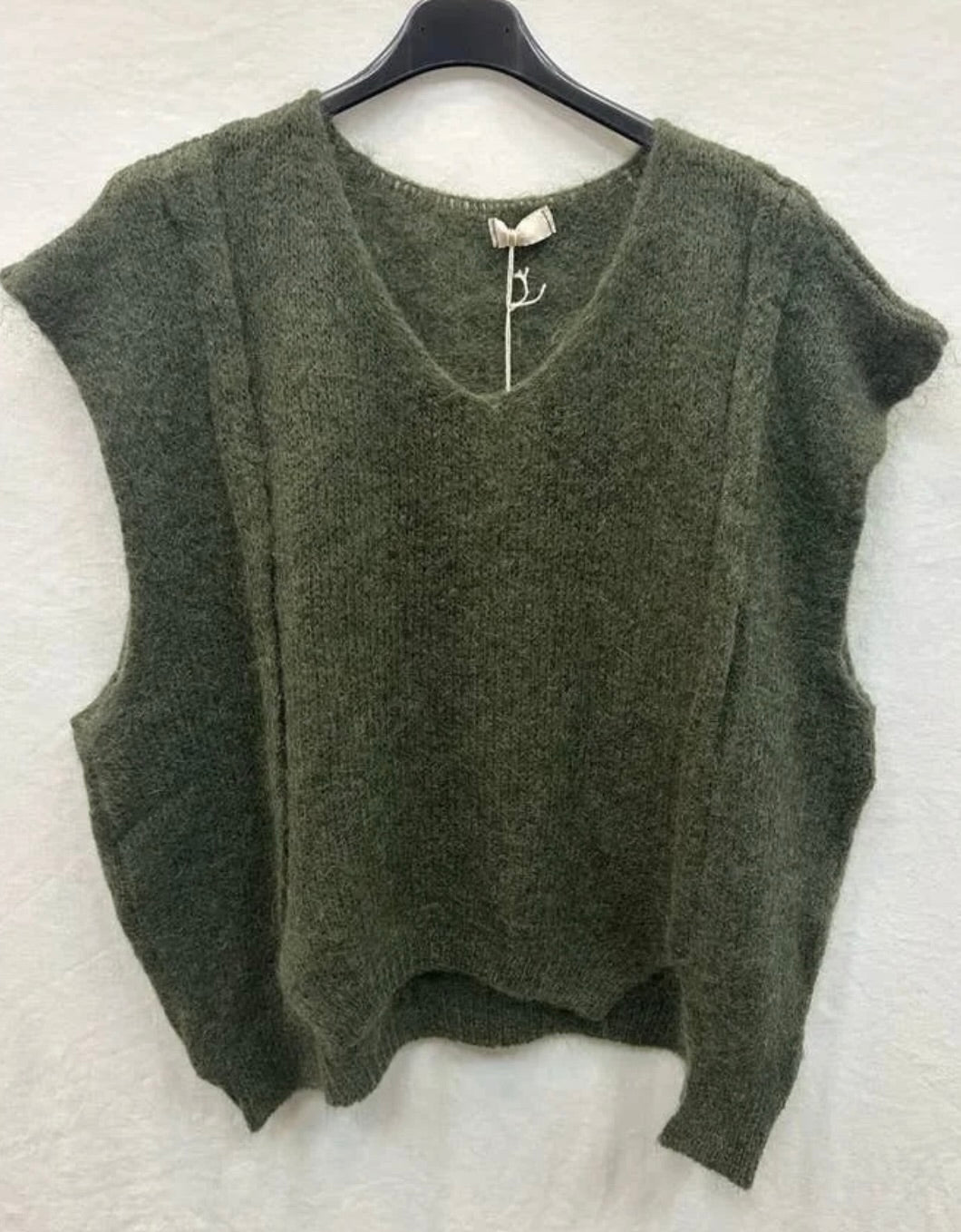 Sleeveless mohair jumper