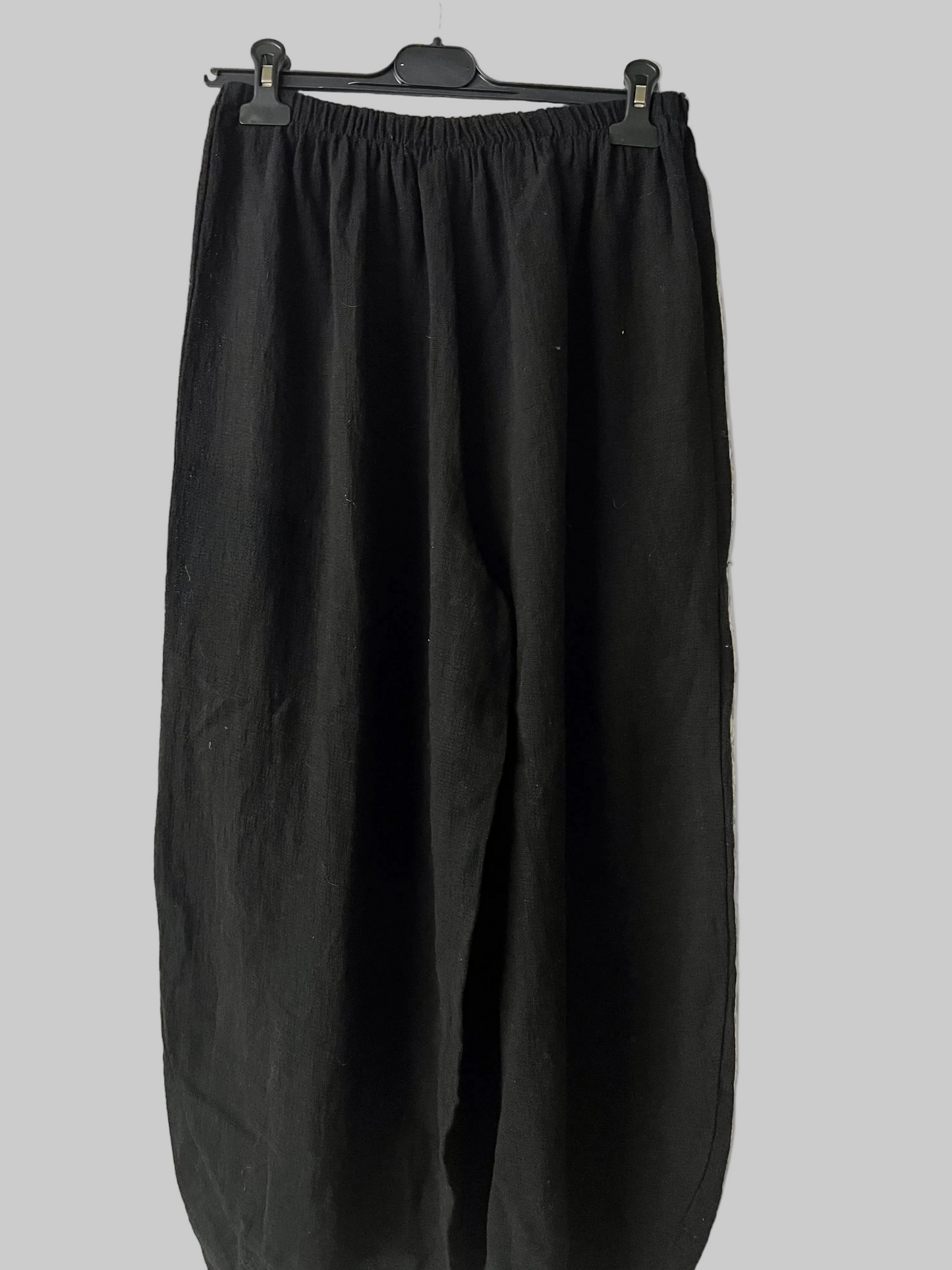 Black balloon trousers