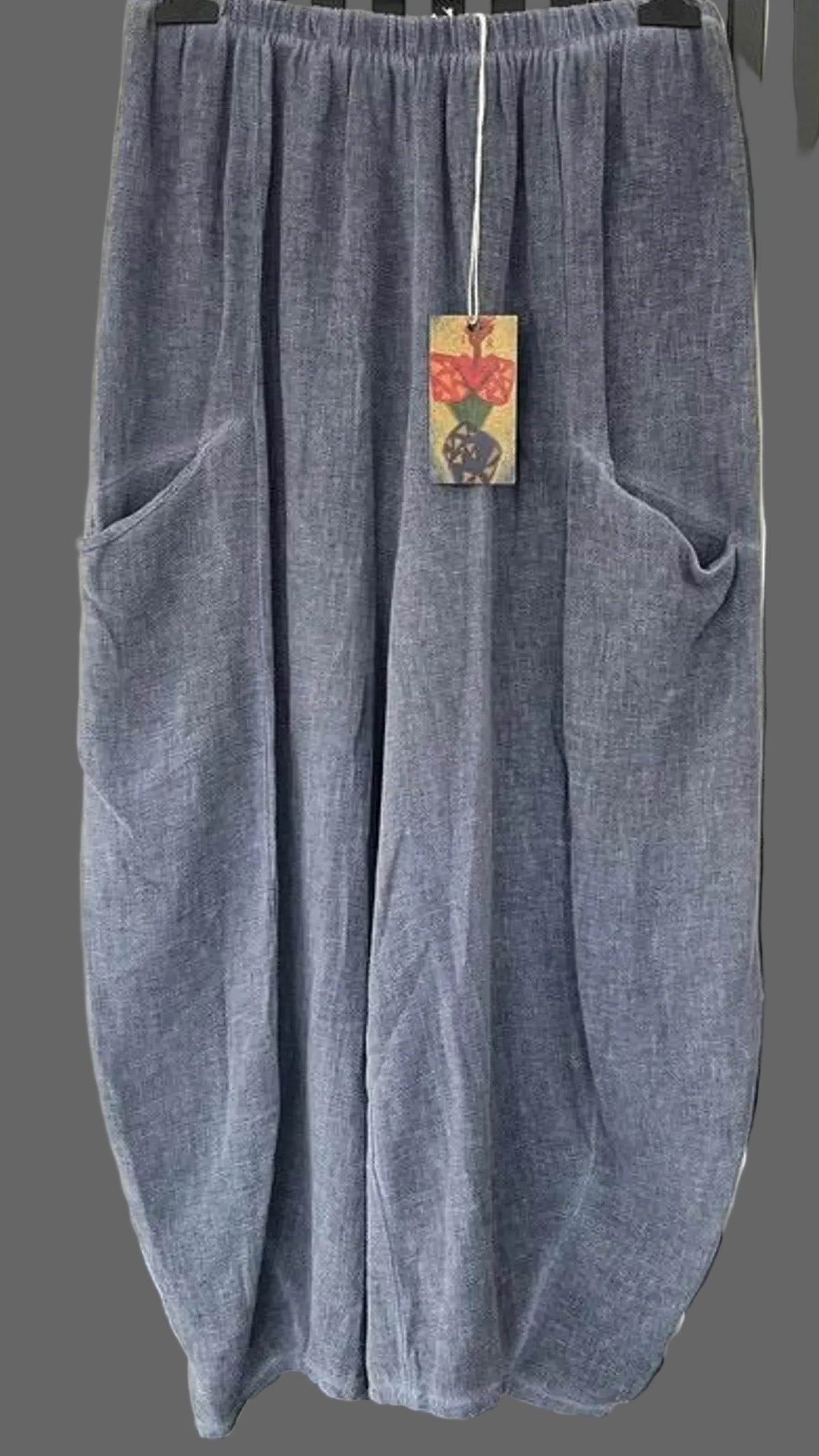 Navy balloon trousers