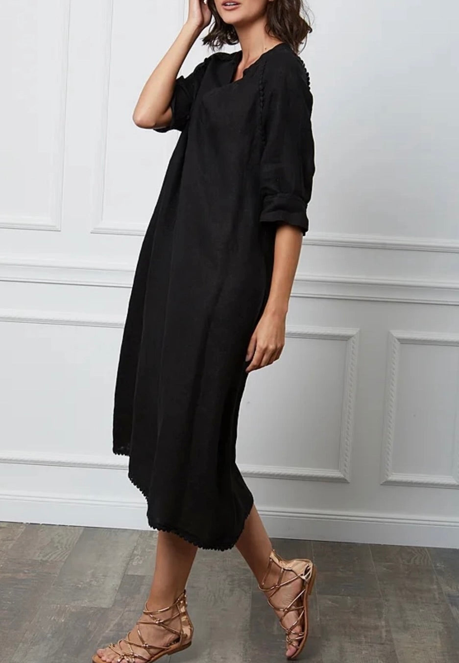 Linen maxi v-neck dress, made in Italy - black