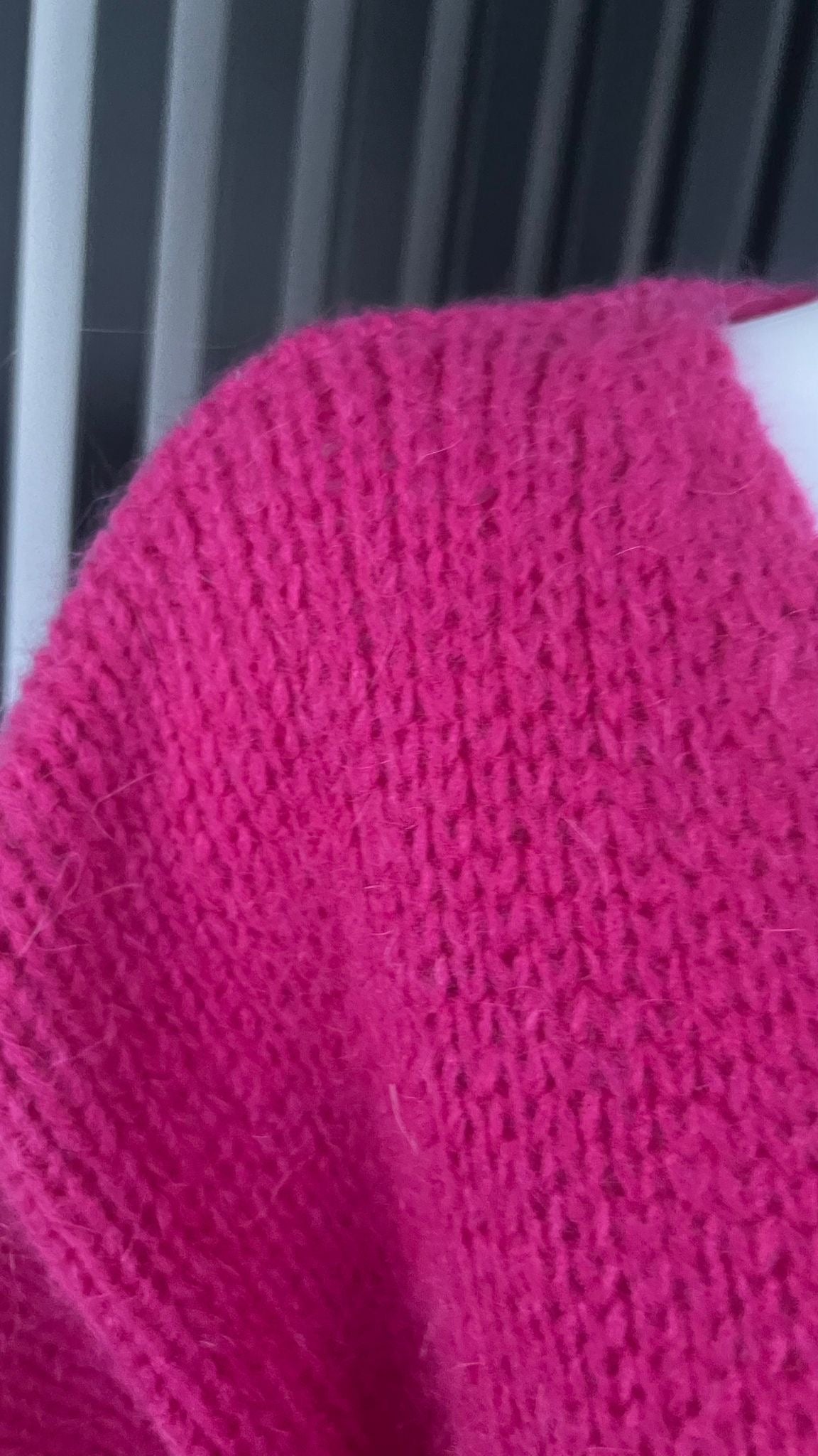 Oversized Mohair V-Neck Jumper - raspberry pink / fuchsia